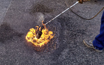 Hanscombe End flat roofing repairs